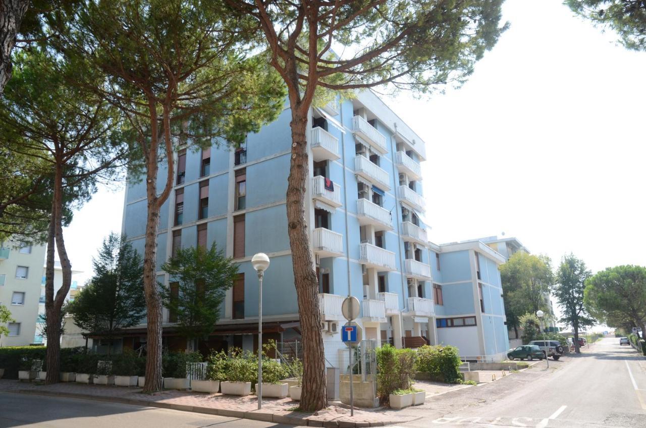 Appartamenti Bristol Bibione Bagian luar foto