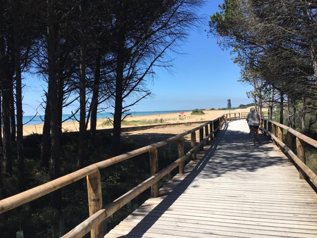 Appartamenti Bristol Bibione Bagian luar foto